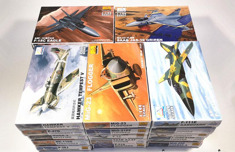 Model Kit Entry Grade - 25 SZTUK 1/144 Plastikowe Modelki Samolotów